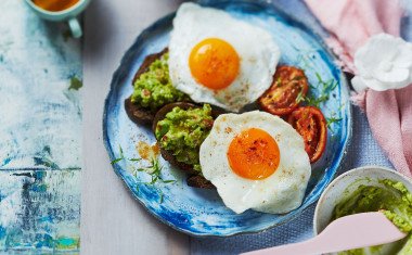 Eggs with spiced avo breakfast web